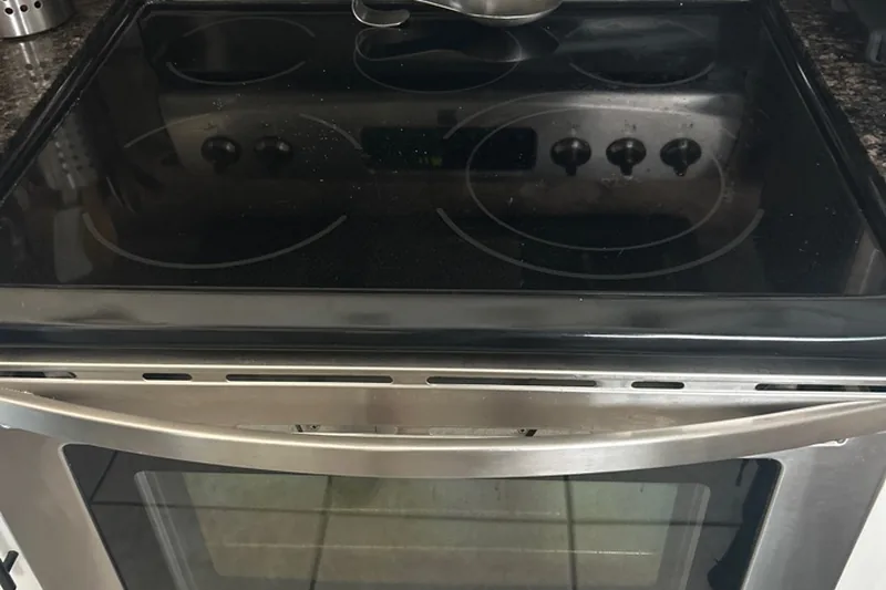 Redwood City, CA range and oven repair - ceramic glass cooktop, convection element, and precision temperature sensor calibration